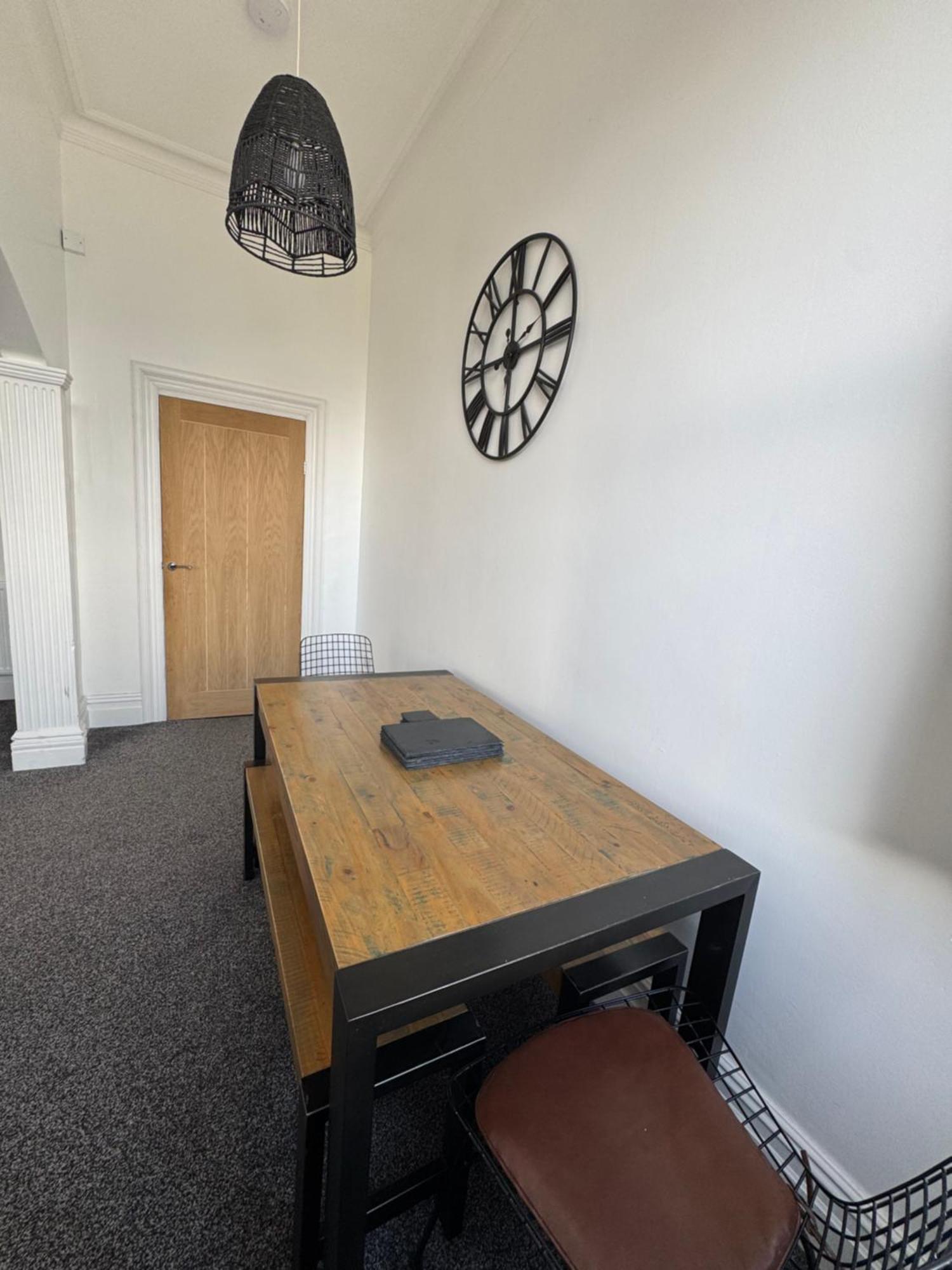 Spacious Victorian Birkdale Apartment With Garden Southport Exteriör bild